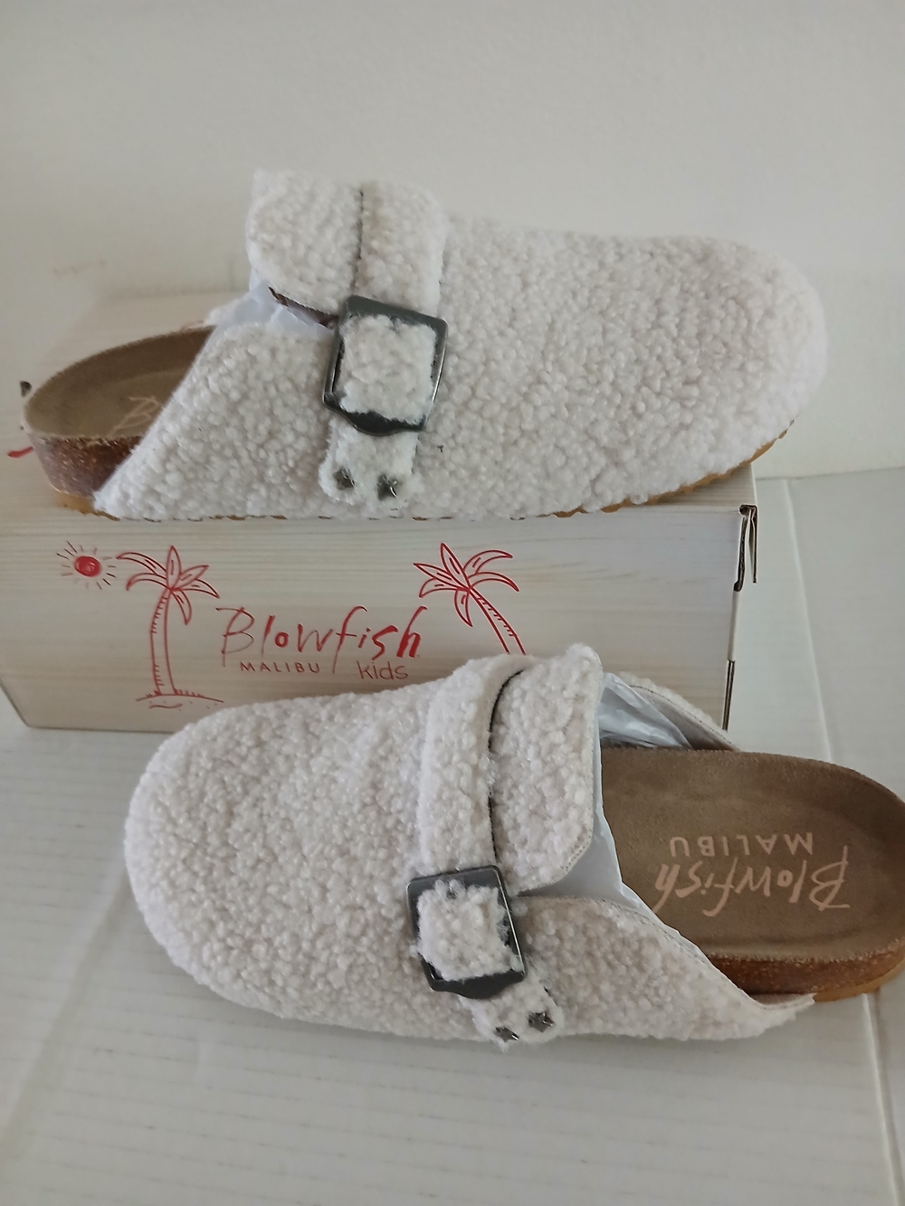Blowfish Kids Cream Sherpa Clogs New $30